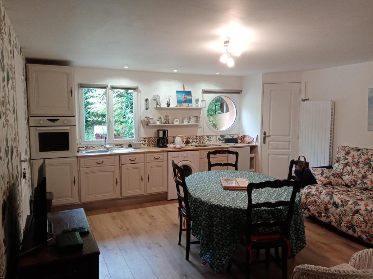 Hentig Ar Feunteun Bed & Breakfast Plouaret Dış mekan fotoğraf